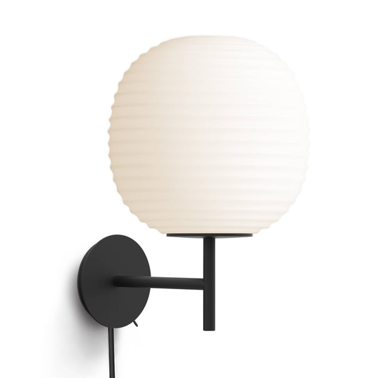 New Works Lantern Small -seinävalaisin opaalilasia