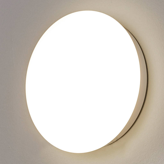 Sun 12 -LED-seinälamppu, IP55, 18 W 4 000 K uw