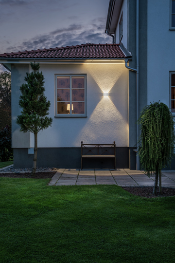 Chieri vägglykta 8W LED vit (Valkoinen)