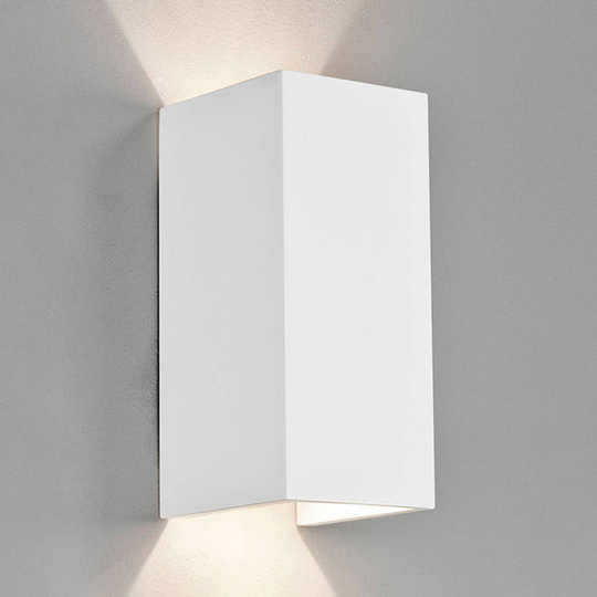Astro Parma 210 -LED-seinävalaisin kipsiä, 2 700 K