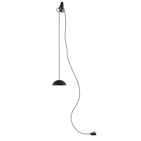 Nyta Pong Plug -LED-riippuvalaisin pistokkeella