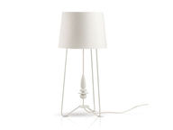 Design by Frandsen Daddy Longleg pöytävalaisin, valkoinen