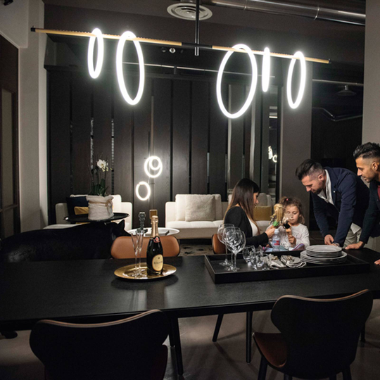 LED-riippuvalaisin Ulaop, 5 rengasta, musta