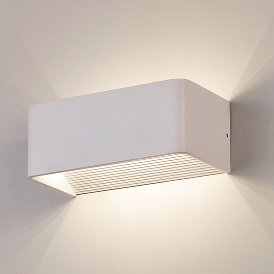 LED-seinävalaisin Icon, 2 700 K, leveys 20 cm