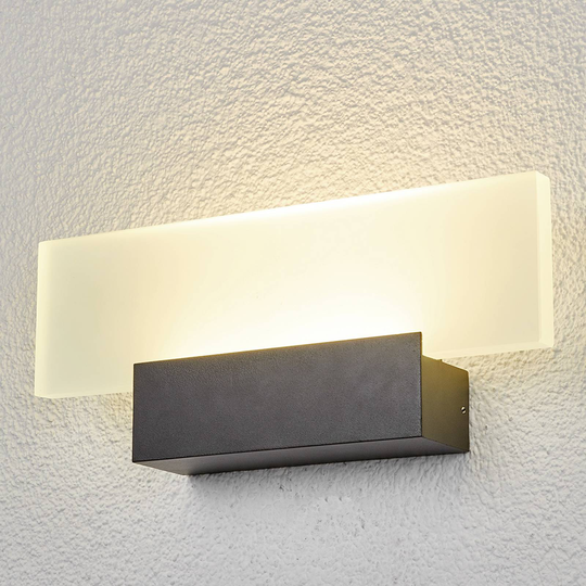 LED-ulkoseinälamppu Rieke