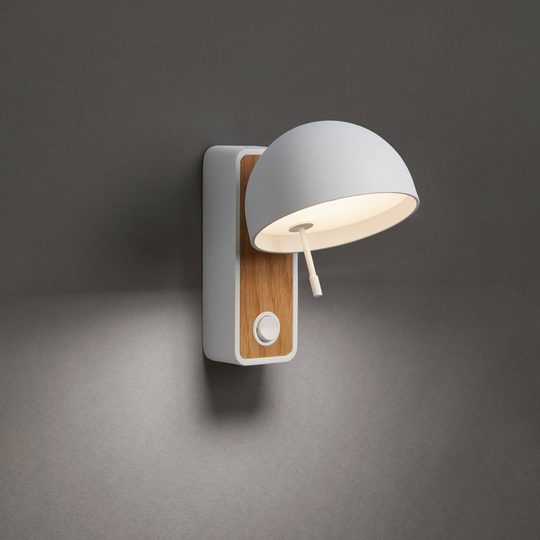 Bover Beddy A/01 LED-seinävalo valkoinen/tammi