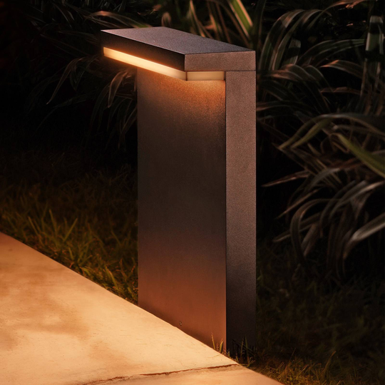 Philips Hue WACA Nyro -LED-pollarilamppu, musta